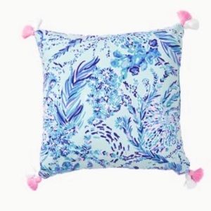 Lilly Pulitzer Pillow - Rock the Dock LAST ONE - Brand New